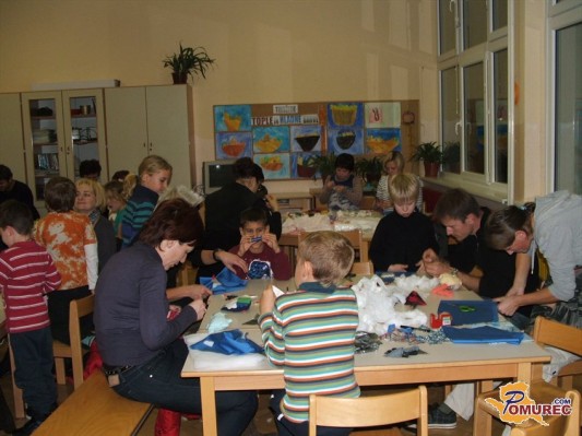 FOTO: V Bogojini praznične ustvarjalnice z veliko veselja in domišljije